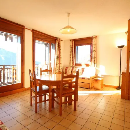 Apartment Spacieux 5 Pers Avec Parking Aux Carroz D'araches - Fr-1-572-192
